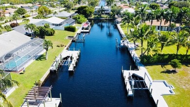 1934 Everest Pkwy in Cape Coral, FL - Building Photo - Building Photo