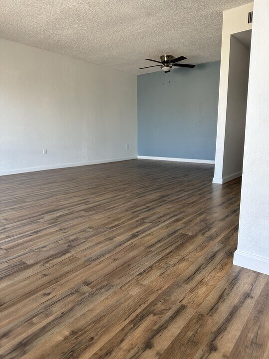 10565 W Arica Rd in Casa Grande, AZ - Foto de edificio