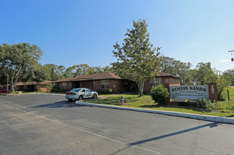 Eustis Sands Apartments in Eustis, FL - Foto de edificio - Building Photo