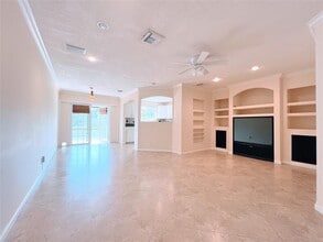 2032 Discovery Cir E in Deerfield Beach, FL - Building Photo - Building Photo