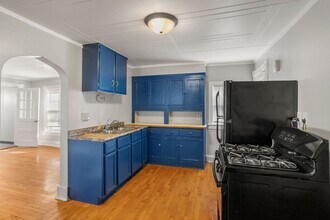 617 W 8th Ave in Oshkosh, WI - Building Photo - Building Photo