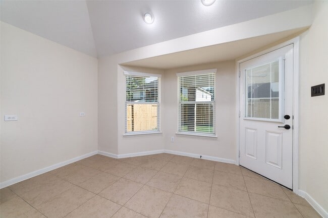14011 Pawnee Trails Dr