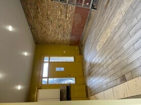 3341 W Walnut St in Chicago, IL - Building Photo