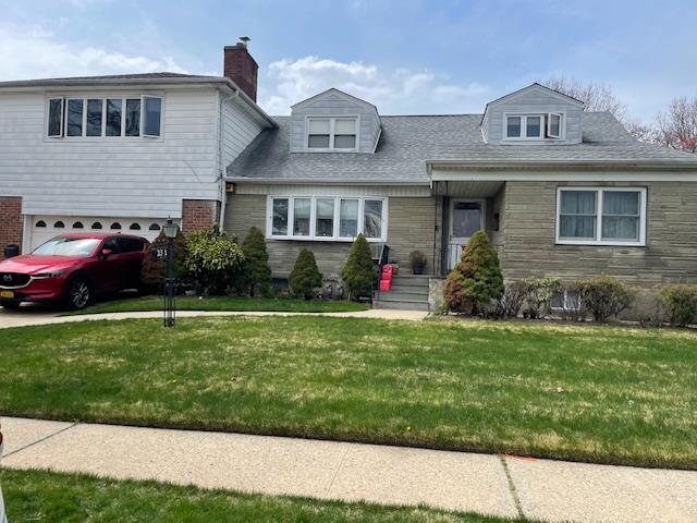 232 Catherine Ave in Franklin Square, NY - Building Photo