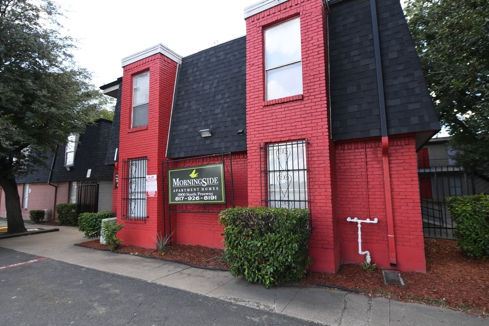 Morningside Apartments in Fort Worth, TX - Building Photo