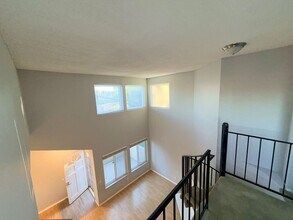 2708 Montego Way in Ontario, CA - Building Photo - Building Photo