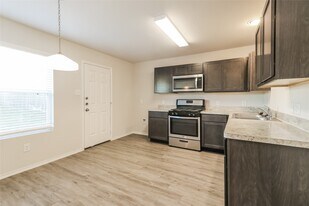 2715 Atlas Dr in Conroe, TX - Building Photo