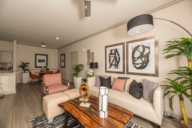 Woodbridge Villas in Sachse, TX - Foto de edificio - Interior Photo