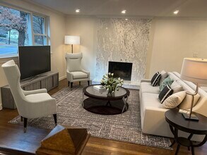 71 Tamarack Rd in Westwood, MA - Building Photo - Building Photo