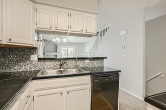 8256 S Fillmore Way in Centennial, CO - Building Photo - Building Photo