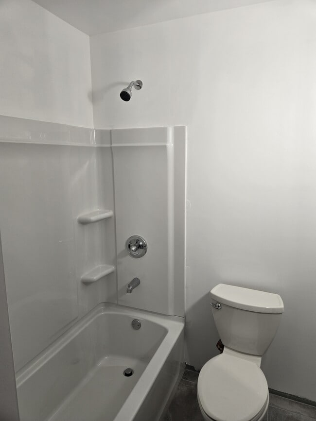 17 Myrtle St, Unit 1
