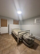 193 Eltingville Blvd in Staten Island, NY - Building Photo - Building Photo