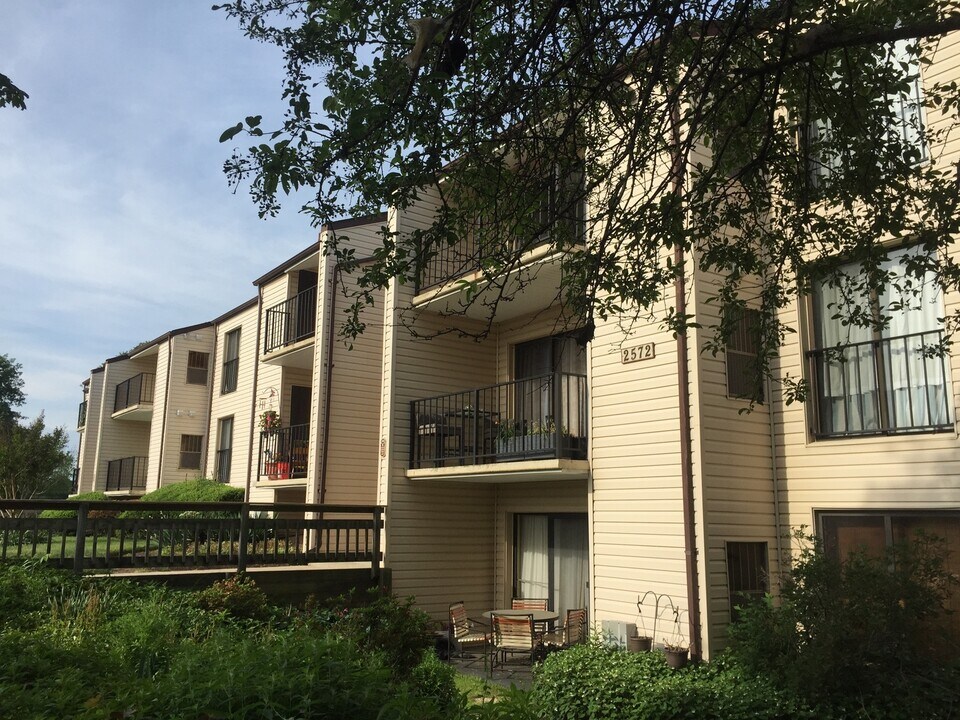 2572 Riva Rd in Annapolis, MD - Building Photo