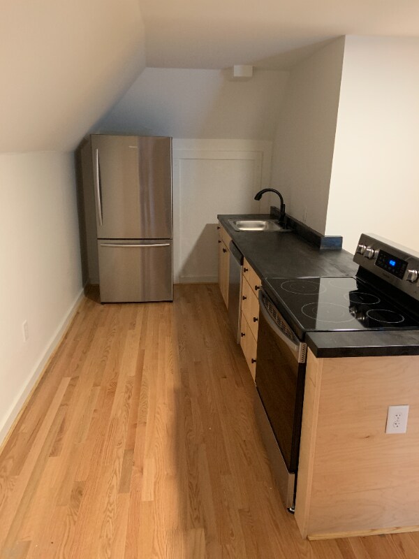 214 N Cedar St-Unit -LOFT in Greensboro, NC - Building Photo - Building Photo