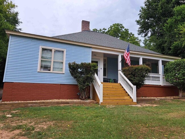 property at 3911 Lamar St