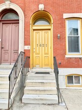 1621 Christian St-Unit -2nd Floor in Philadelphia, PA - Building Photo - Building Photo