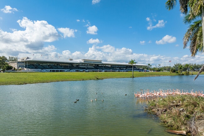 Flamingo Village in Hialeah, FL - Foto de edificio - Building Photo
