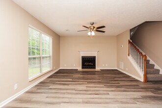 5701 Chestnutwood Trail in Nashville, TN - Foto de edificio - Building Photo