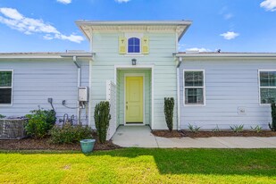 9337 Cool Breeze Dr in Inlet Beach, FL - Building Photo