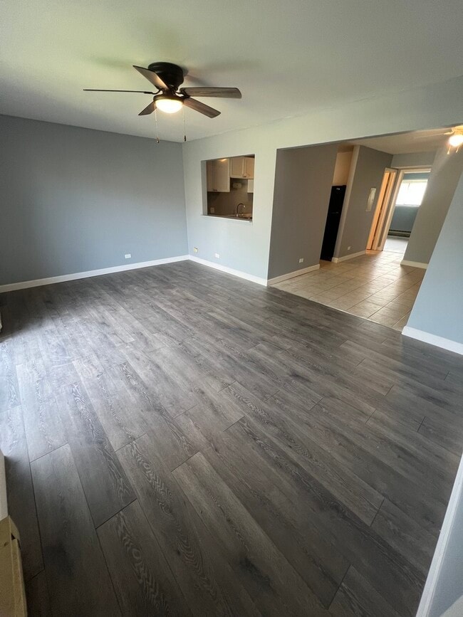 4018 Bonhill Dr in Arlington Heights, IL - Building Photo - Building Photo