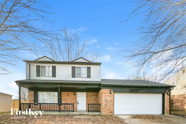 11319 Wolf Ln
