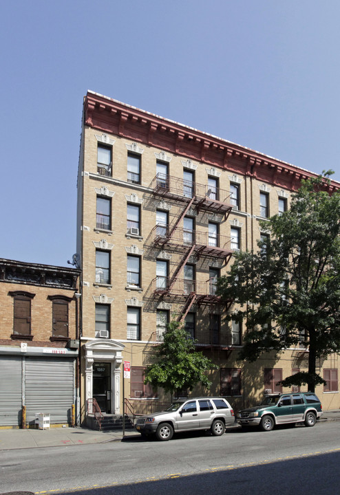 1357 Boston Rd in Bronx, NY - Building Photo