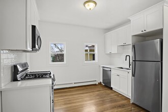 84 Fellsway E, Unit 2 in Malden, MA - Building Photo - Building Photo