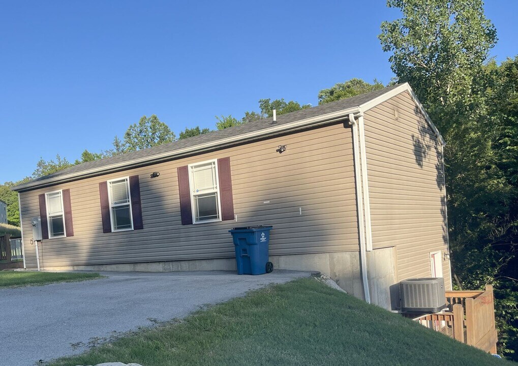 191 Woodbridge Estates Dr in Branson, MO - Foto de edificio