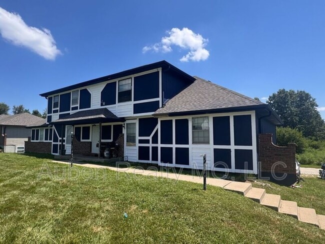property at 11763 Wood Oak Ave