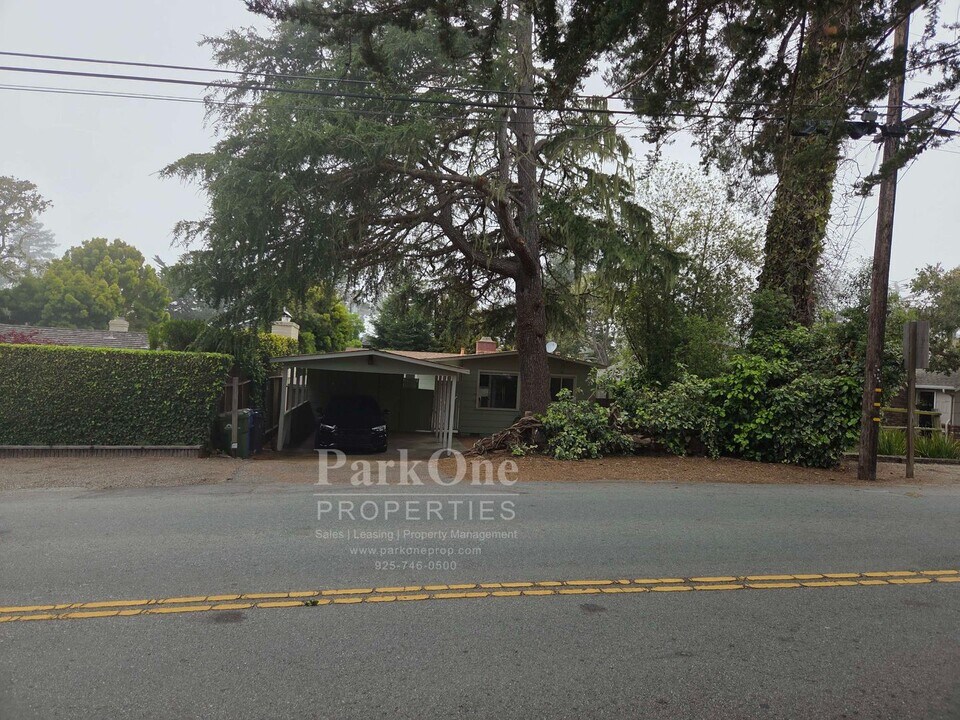 3 Carpenter St in Carmel By The Sea, CA - Building Photo