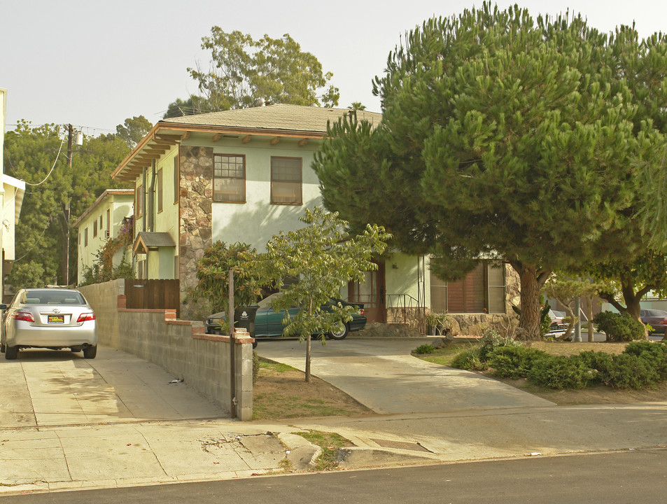 1422 S Van Ness Ave in Los Angeles, CA - Building Photo