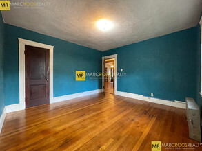 94 Winchester St in Brookline, MA - Foto de edificio - Building Photo