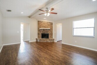 460 Kevin Dr in Orange Park, FL - Building Photo - Building Photo
