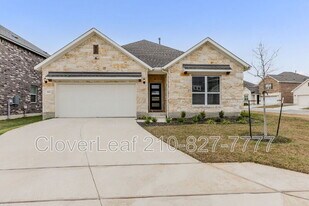 200 Swinging H Ln in Georgetown, TX - Building Photo