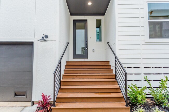 1439 W 25th St in Houston, TX - Building Photo - Building Photo