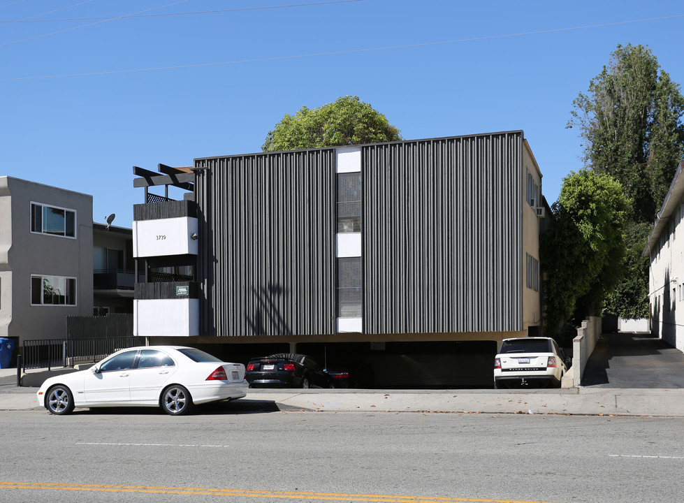 3739 McLaughlin Ave in Los Angeles, CA - Foto de edificio