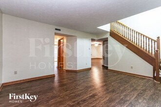 1027 W Palomino Pl in Bargersville, IN - Building Photo - Building Photo
