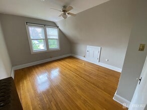 121 Livingston Ave in New Brunswick, NJ - Building Photo - Building Photo