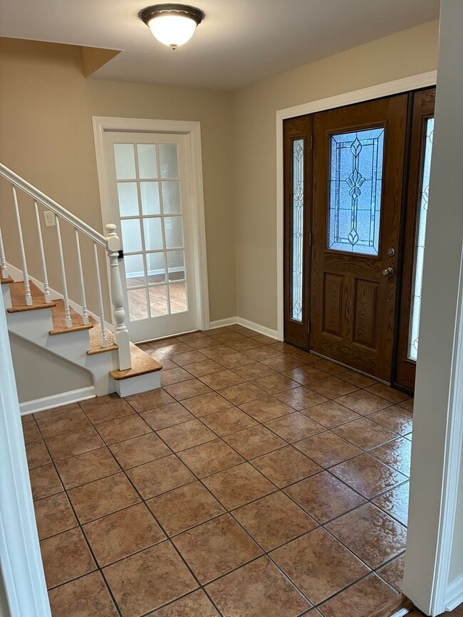 127 Hickory Rd in Oakwood Hills, IL - Building Photo - Building Photo