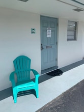 2135 NE Dixie Hwy in Jensen Beach, FL - Building Photo - Building Photo