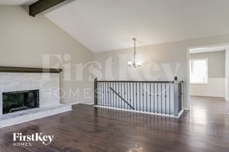 10040 NW Blum Rd in Kansas City, MO - Building Photo - Building Photo