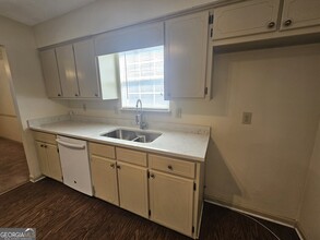 144 Braelinn Courts in Peachtree City, GA - Foto de edificio - Building Photo