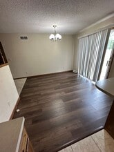 523 W Jewell St in Russell, KS - Building Photo - Building Photo