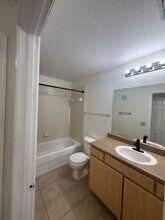 940 Village Trl, Unit 9-305 in Port Orange, FL - Building Photo - Building Photo
