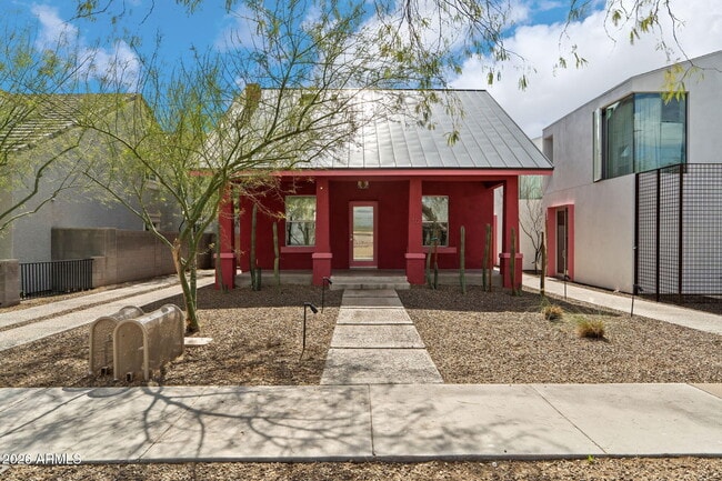 property at 1337 E Polk St