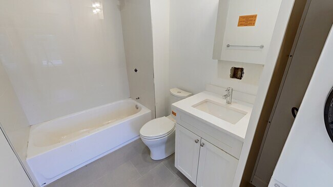 76 Cross St in Somerville, MA - Building Photo - Building Photo