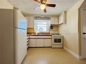 184 Vincent Ave in East Providence, RI - Building Photo - Building Photo