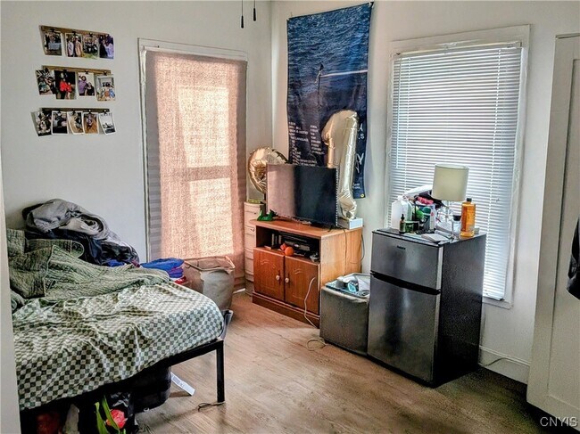 77 Lincoln Ave in Cortland, NY - Building Photo - Building Photo