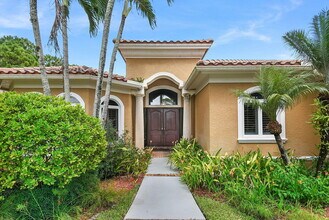 7934 SE Country Estates Way in Jupiter, FL - Building Photo - Building Photo