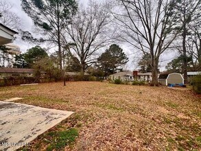 605 Highland Dr in Ridgeland, MS - Foto de edificio - Building Photo